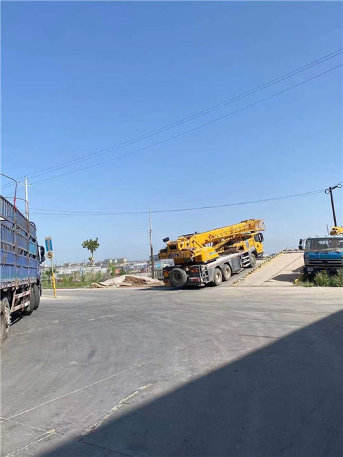 丛台区25吨吊车的租赁价格大概是多少？